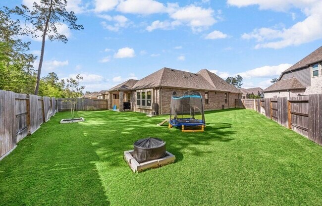 Building Photo - 17303 Merigold Hts Dr