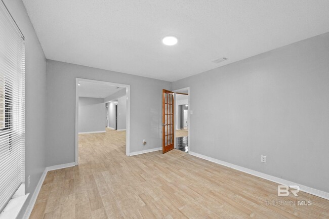 Building Photo - 18618 Twin Beech Rd S
