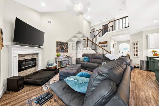 Building Photo - 6897 Omaha Dr