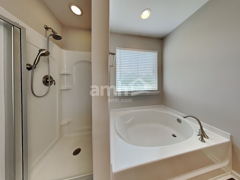 Building Photo - 116 Habersham Ct