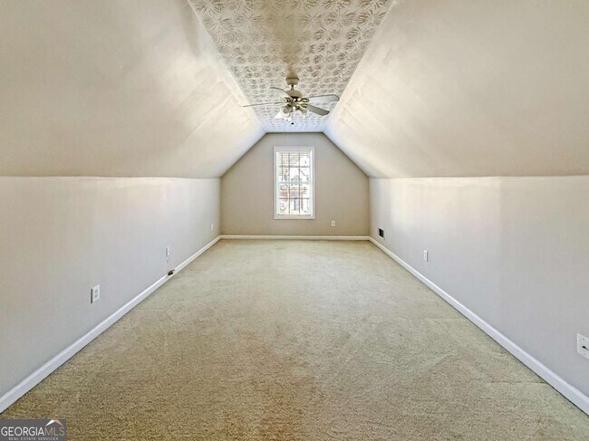 Building Photo - 3028 Express Ln NE