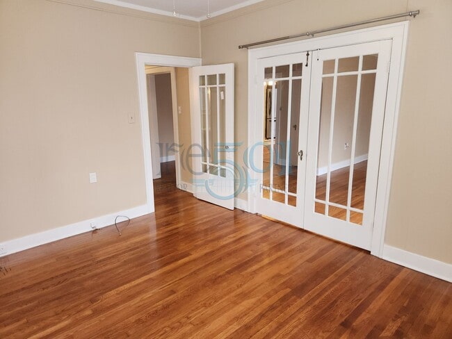 Building Photo - **Coming Soon** Addorable Newly Updated 3 Bedroom 2 Bathroom Hillcrest Cottage Minutes From UAMS!!!