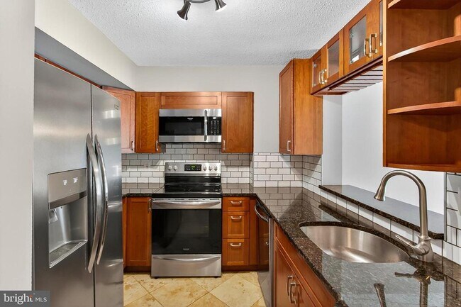 Building Photo - 2100 Langston Blvd.