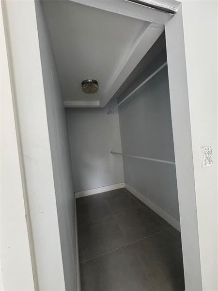 Building Photo - 9235 Lagoon Pl