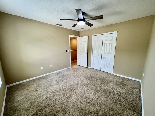 Building Photo - 10904 Summerton Dr