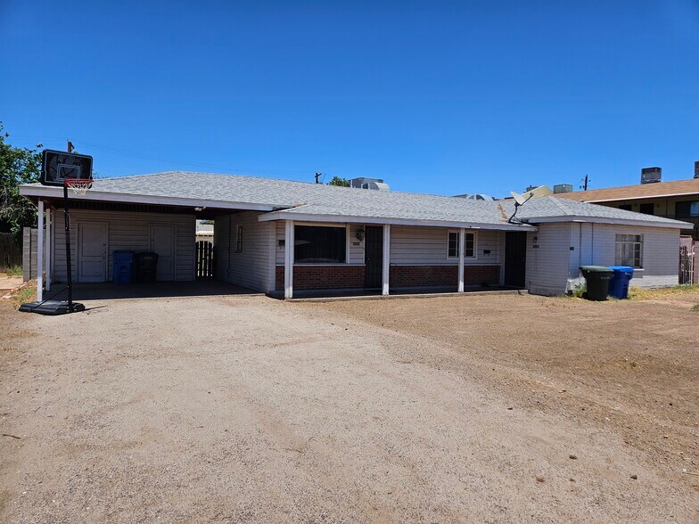 Primary Photo - 2326 E Earll Dr