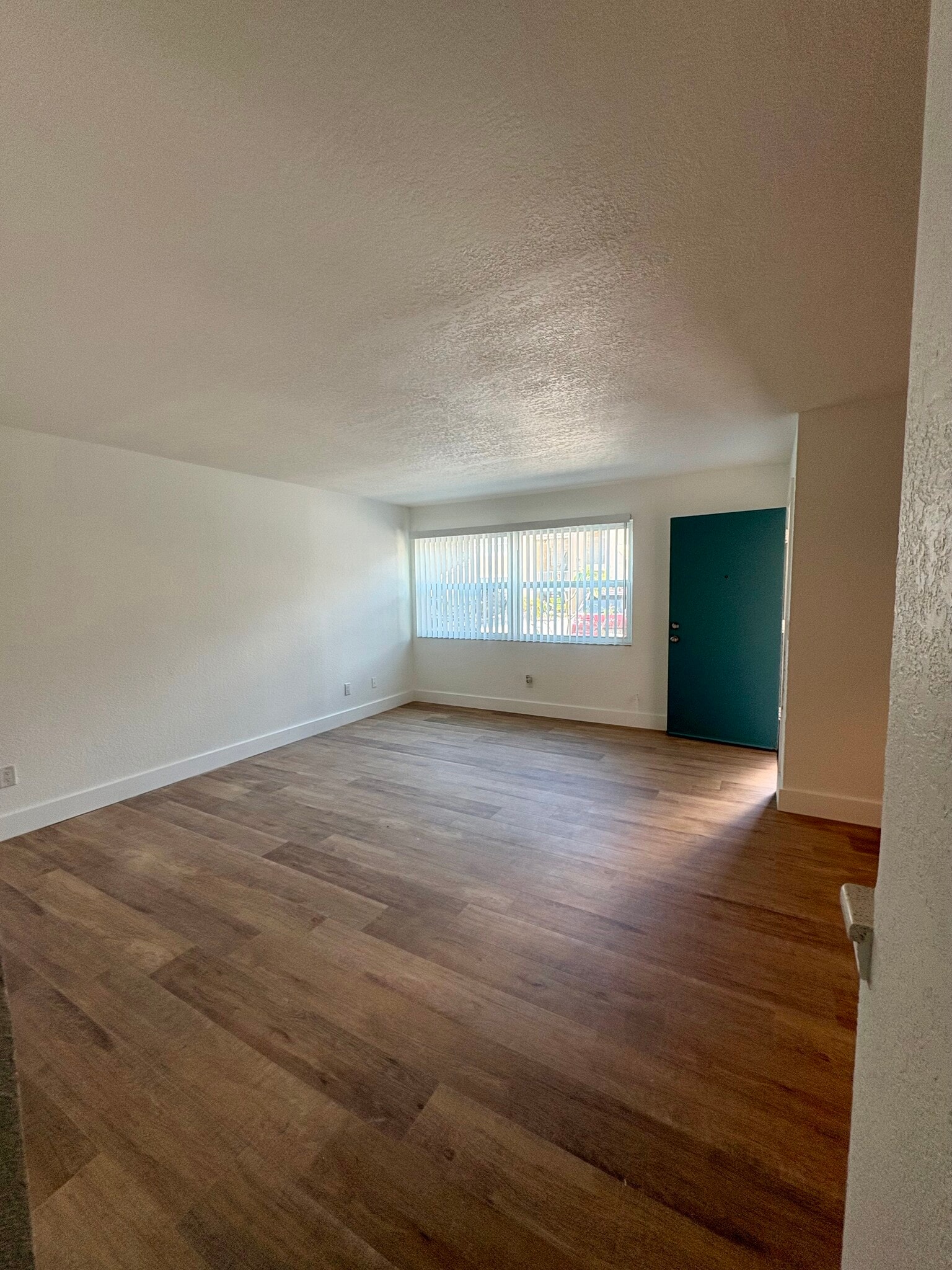 Building Photo - 4810 S Dauphin Ave