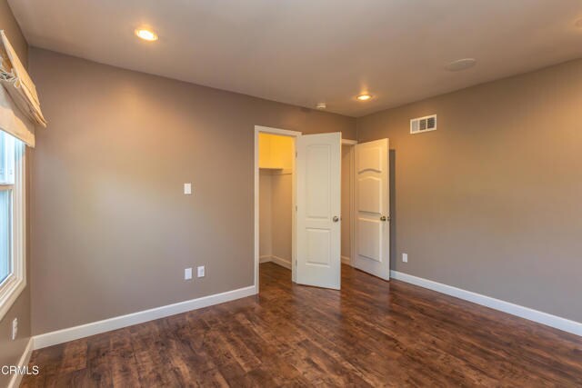 Building Photo - 854 Oneonta Dr