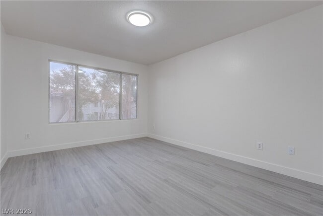 Building Photo - 3060 Tarpon