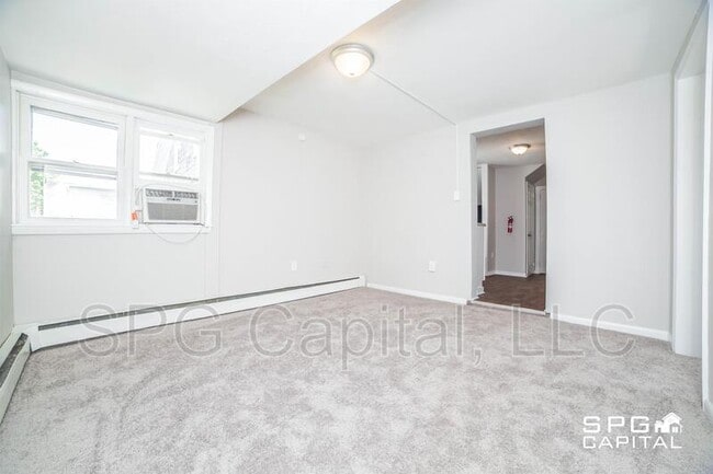 Building Photo - 255 Chambersburg St