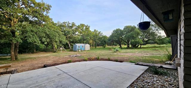 Building Photo - 524 Sanders Rd