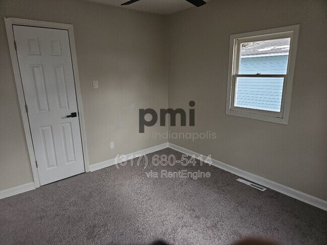 Building Photo - 303 S Fleming St