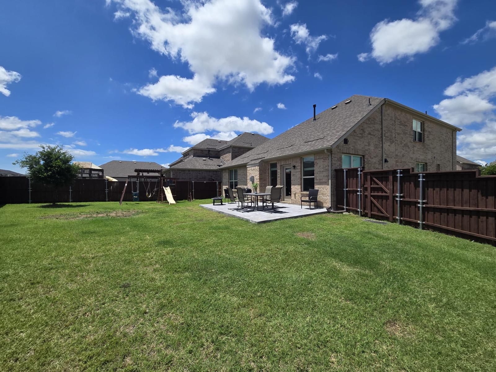Building Photo - 4100 Smokey Hill Ct