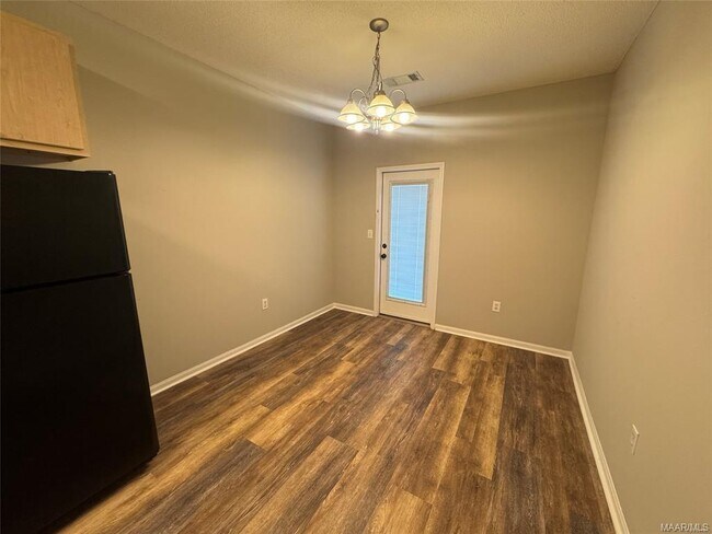 Building Photo - 189 Pine Meadows Cir