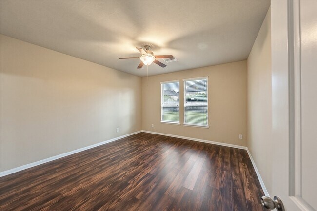 Building Photo - 24213 Nichols Trace Dr