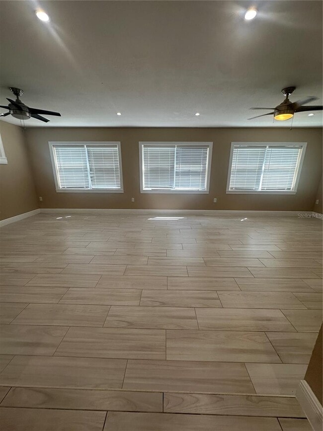 Building Photo - 3802 W San Juan St