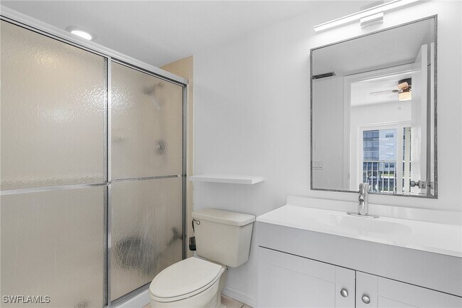 Building Photo - 4531 Bay Beach Ln