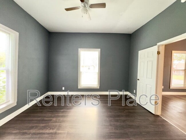 Building Photo - 517 N 9th St
