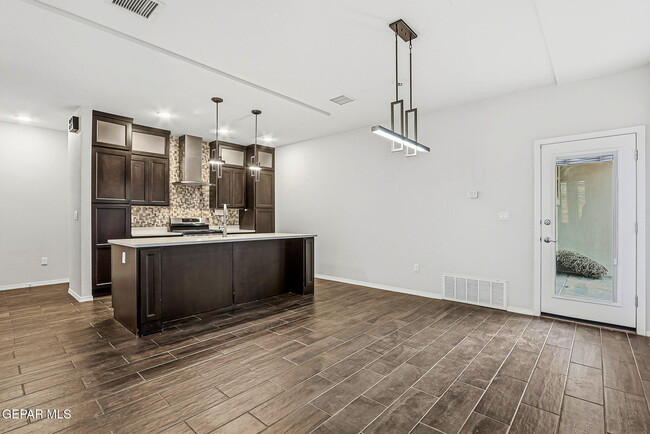 Building Photo - 14804 John McNeely Ave