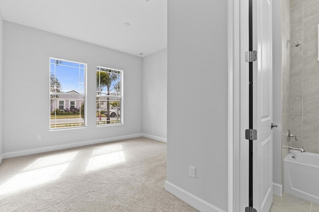 Building Photo - 15054 Wildwood Cir