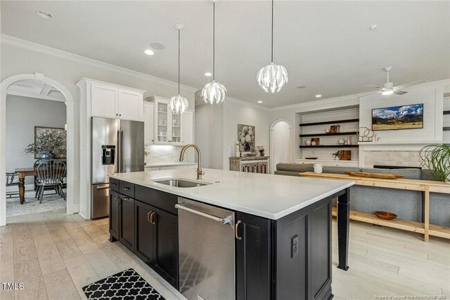 Building Photo - 2098 Amalfi Pl