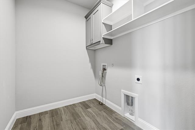 Building Photo - 2244 Knightsgate Rd