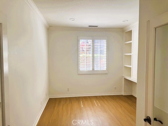 Building Photo - 1320 Sun Dial Dr