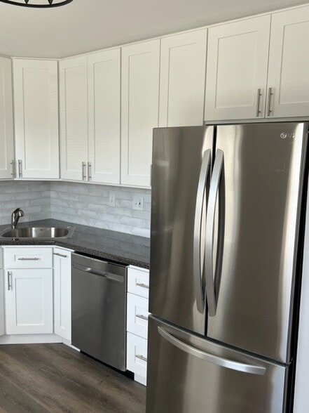 Kitchen - 1777 N Dove Rd