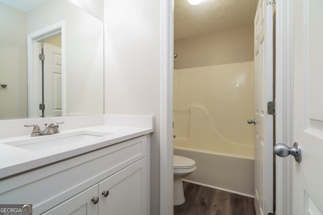 Building Photo - 1731 River Mill Trail NE