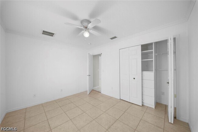 Building Photo - 2614 7th St W
