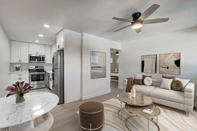 Building Photo - 2002 S Dateland Dr