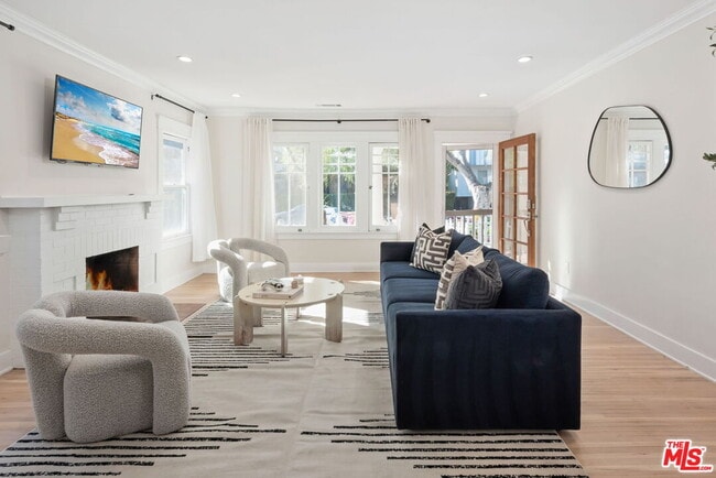 Building Photo - 1224 N Ogden Dr