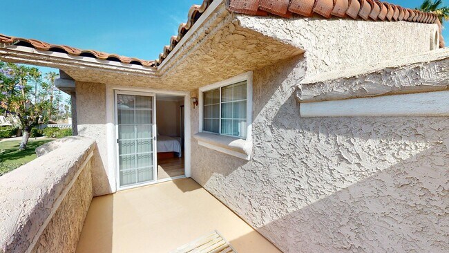 Building Photo - 505 S Farrell Dr