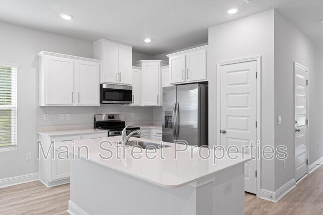 Building Photo - 7104 Cedar Grv Wy