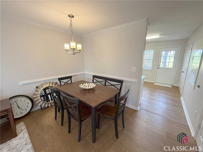 Building Photo - 100 Woodstone Dr