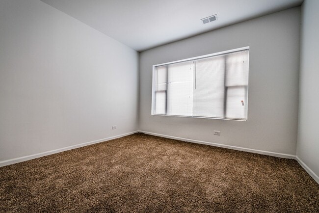 Building Photo - 7300 S Yates Blvd 2347-59 E 73rd Chicago, IL 60649