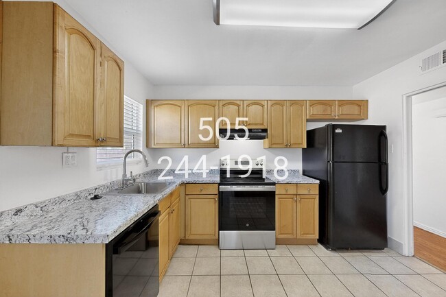 Building Photo - 8503 Menaul Blvd NE