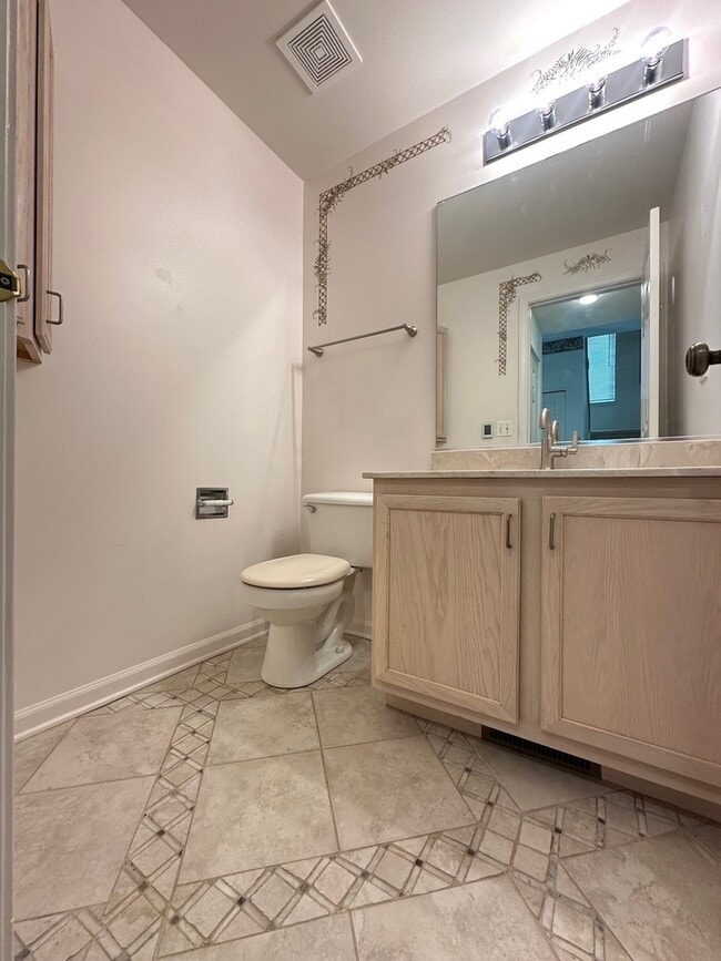Building Photo - 2577 Warm Springs Ln