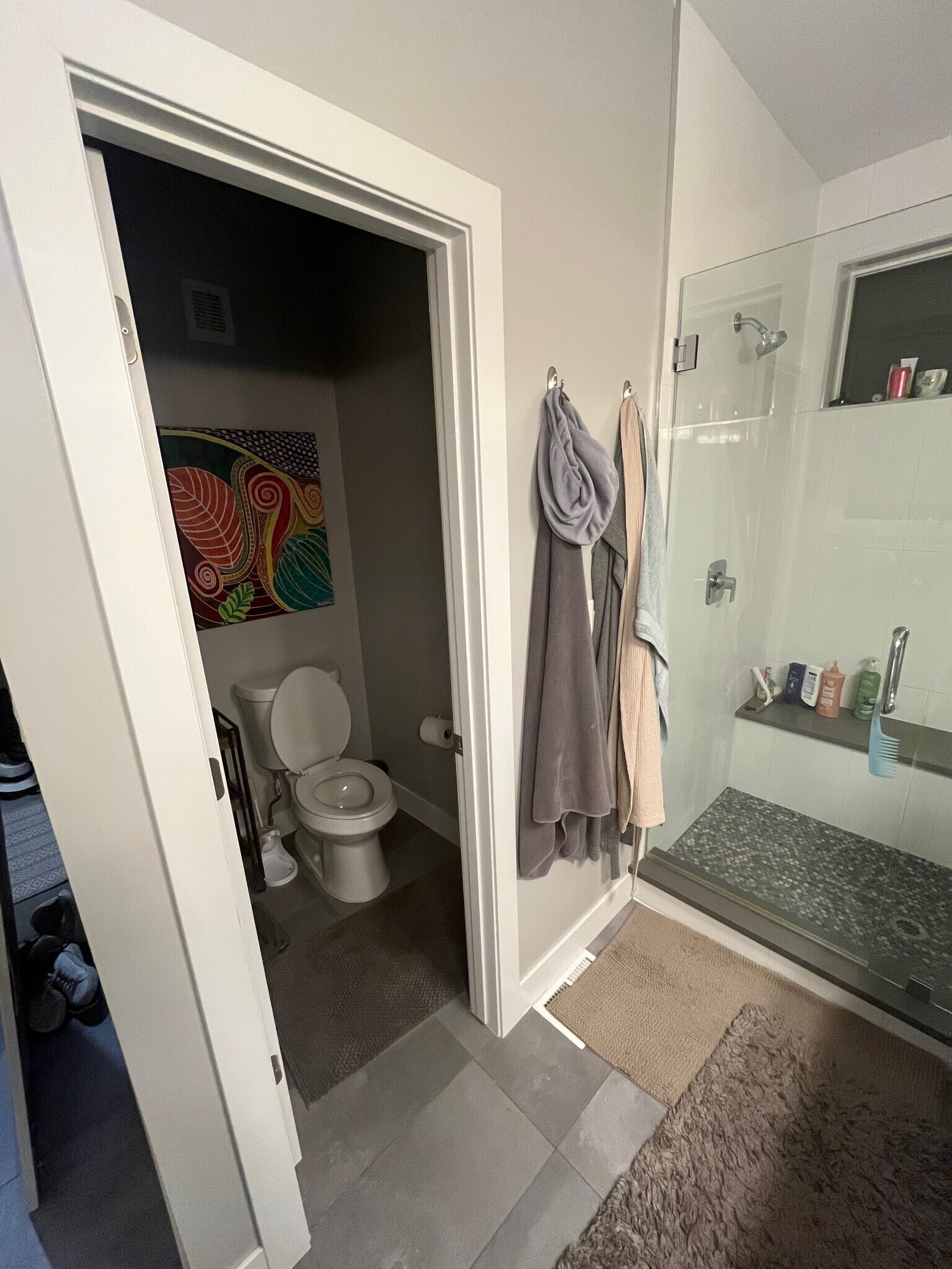 primary bath - 3326 S Washington St