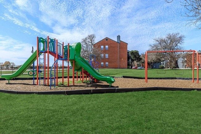 Building Photo - Rio Springs Apartments