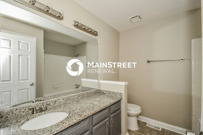 Building Photo - 3 Bedroom Pet-Friendly Home in Louisville,...