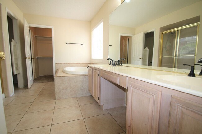 Building Photo - 3412 Derby Ct