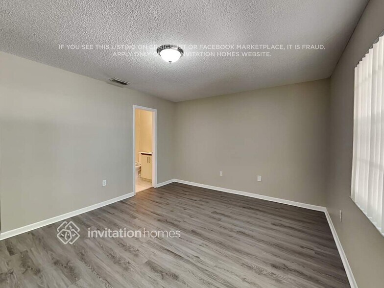 Building Photo - 13203 SW 40th Terrace