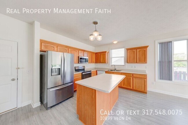 Building Photo - 10899 Veon Dr