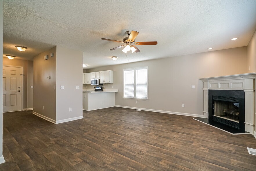 Building Photo - 4408 Windsock Ln