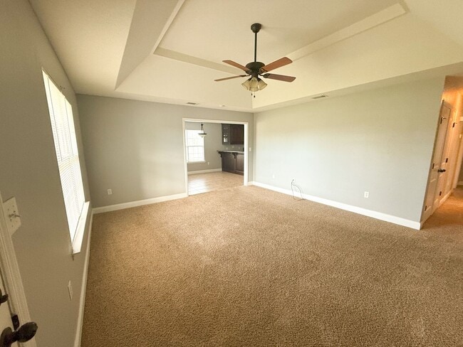 Building Photo - 4646 Stonewall Cir