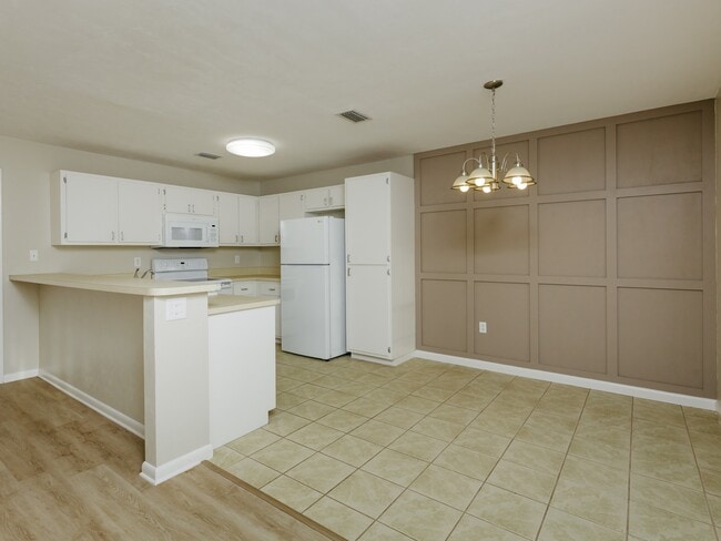 Building Photo - 6367 NW 109th Pl