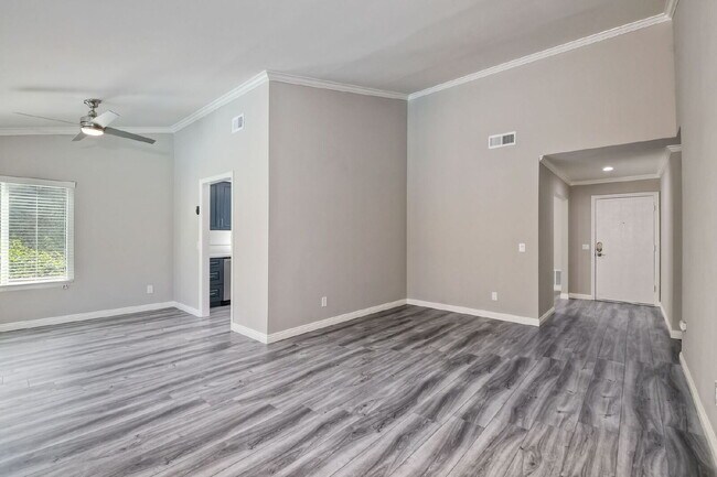 Building Photo - Single Story, Large Corner Lot with Pool p...