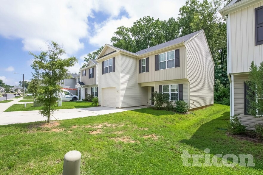 Building Photo - 4907 Magnasco Ln