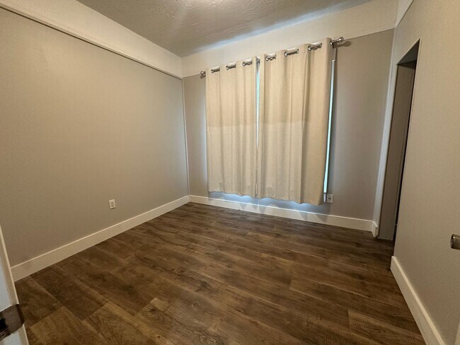 Building Photo - Welcome to your dream home in Russellville, AR!